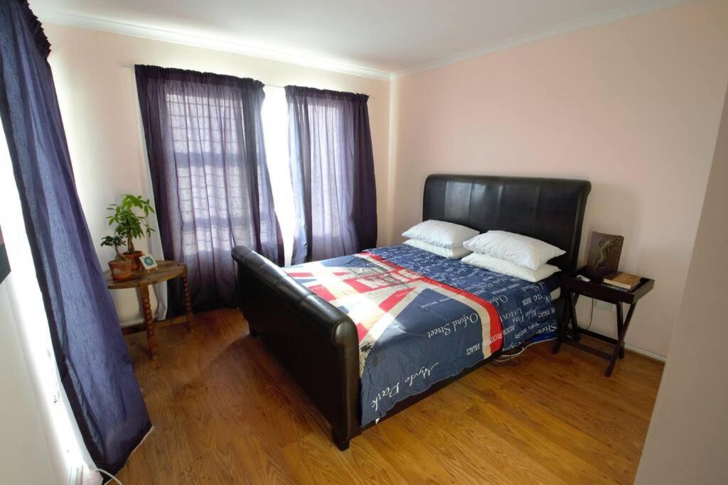 Copper Den - Housity