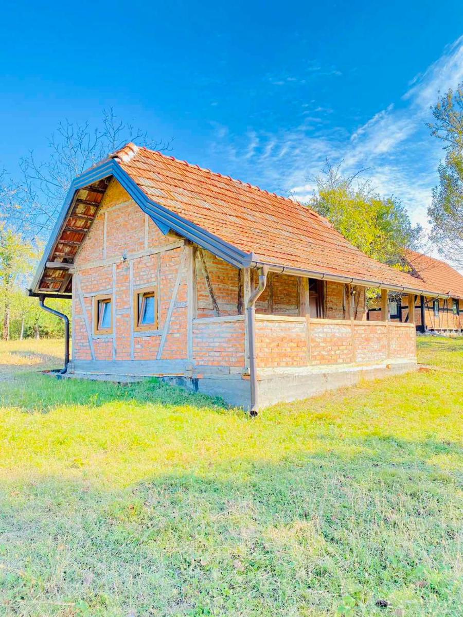 Vikend na Ozrenu - Housity