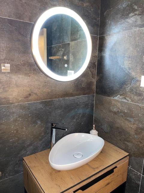 Perla Lux apartmani - Housity