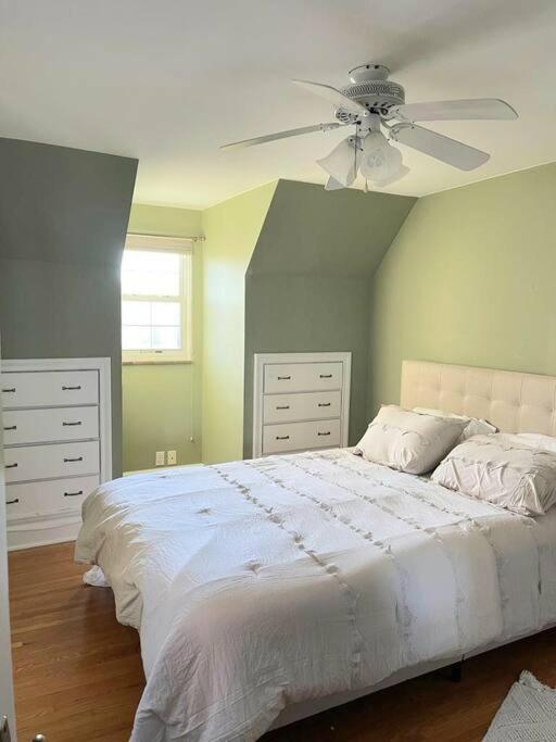 Beautiful Cozy House in Buffalo - Housity