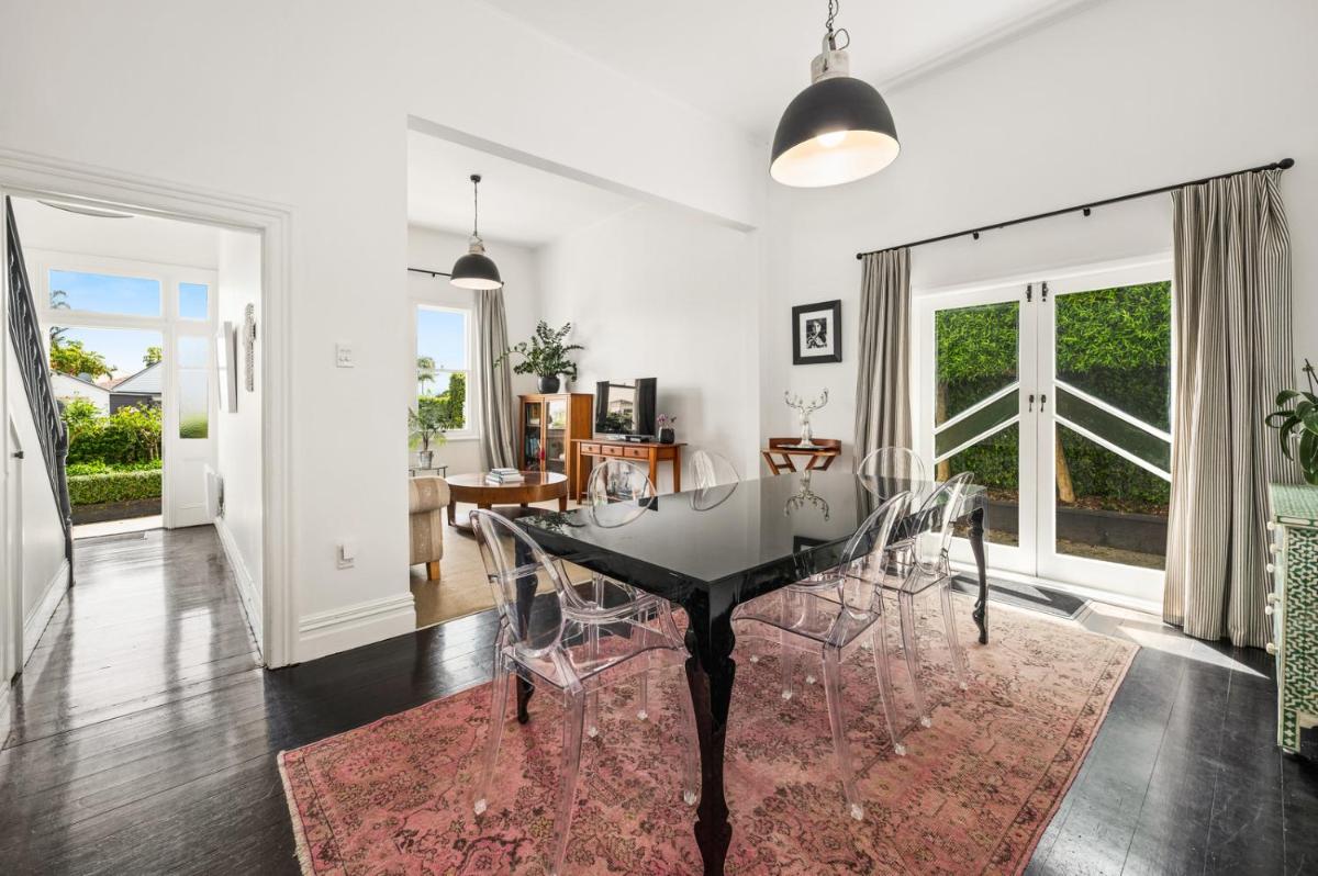 Ports Keep - Napier Holiday Home - Housity