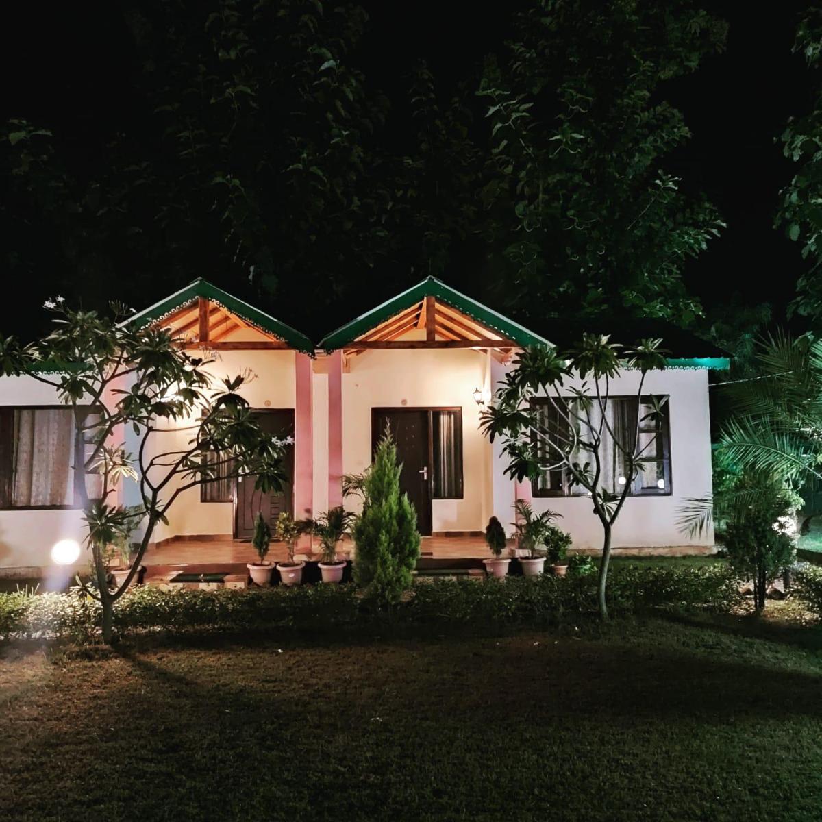 Corbett Mid Forest House Baakhei - Housity