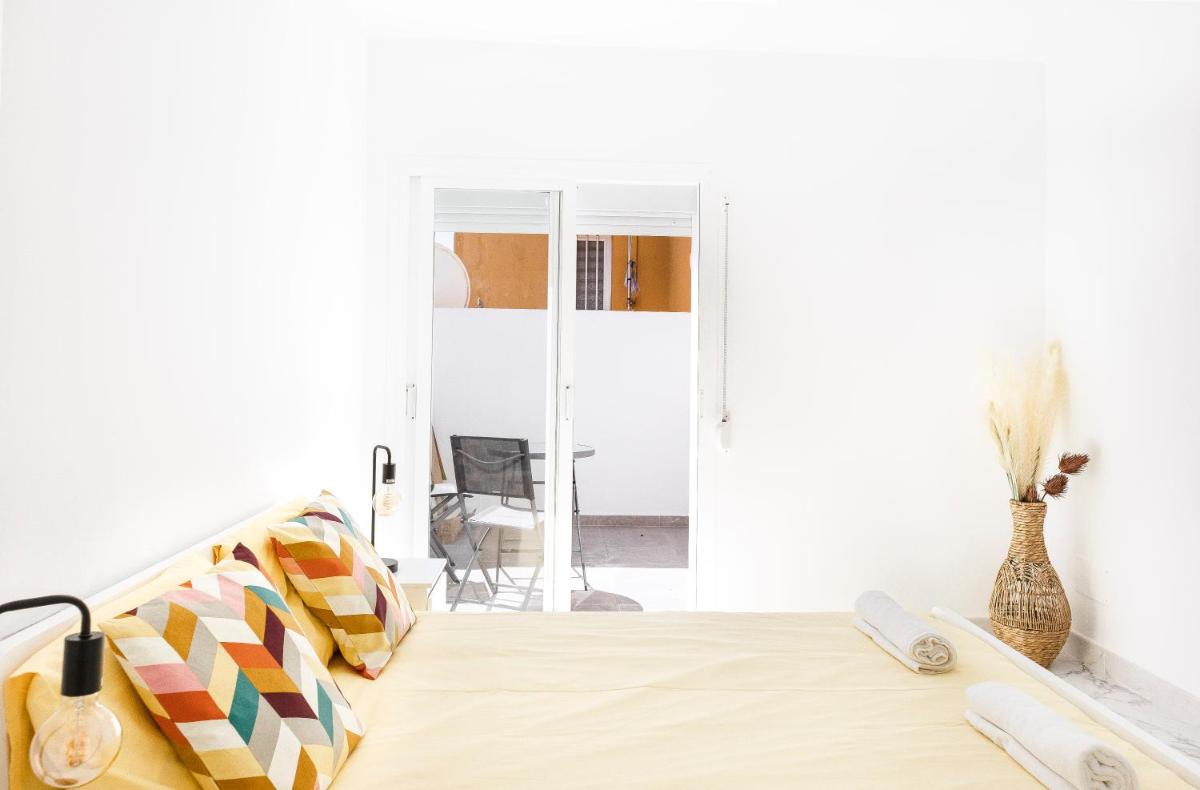 Lovely 2-bedroom home in Pueblo Nuevo de Guadiaro - Housity