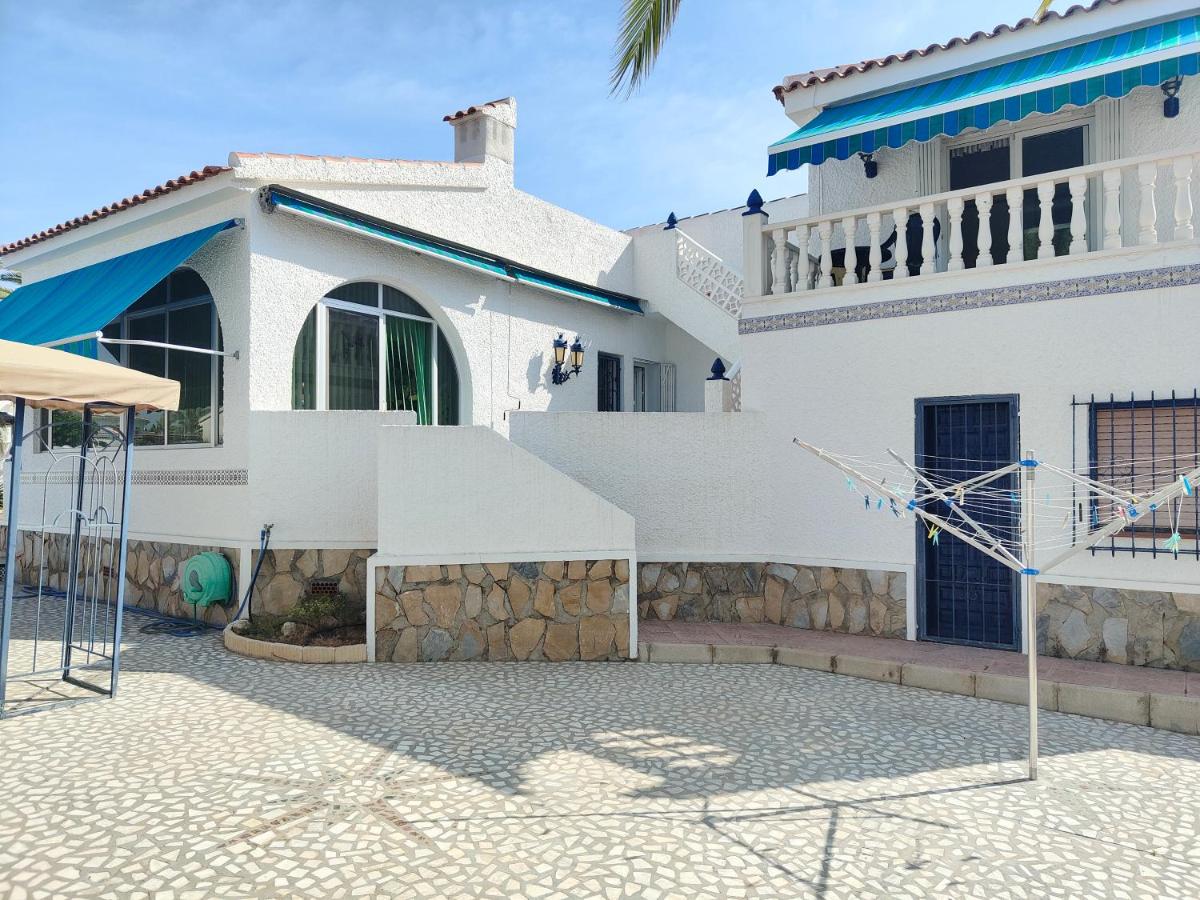 VILLA MEDITERRANEA DaNuria holidays 23 - Housity