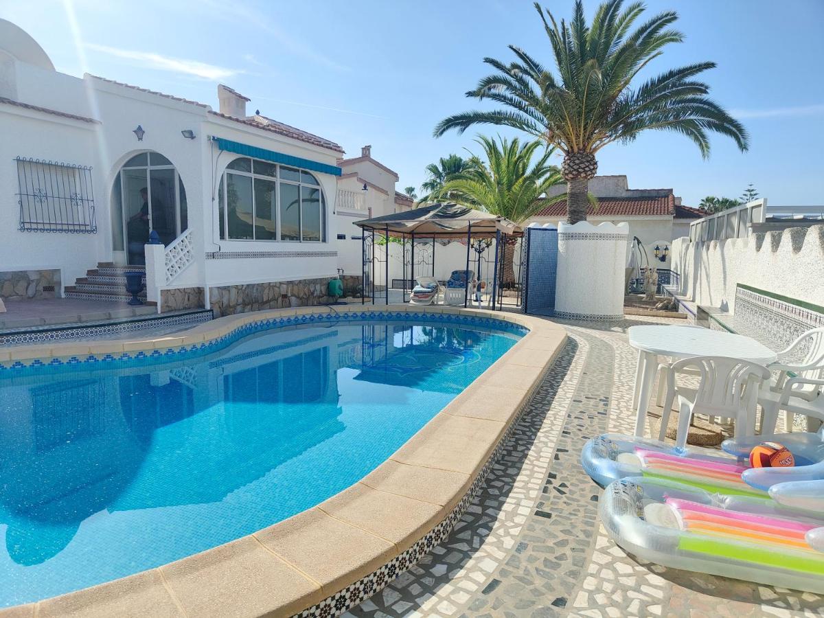 VILLA MEDITERRANEA DaNuria holidays 23 - Housity