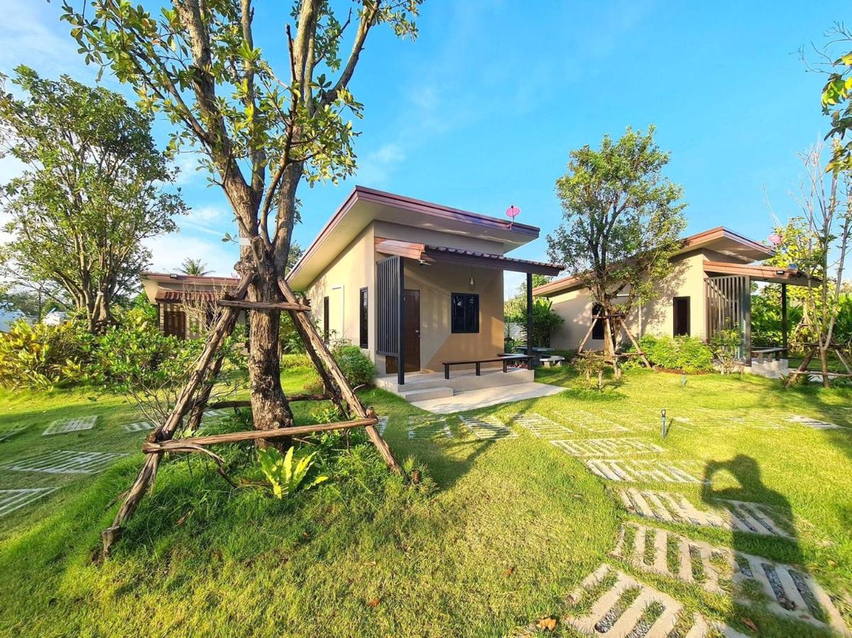 Suitetrails - ปีกุนรีสอร์ท & Swimming pool (Pigoon Resort)