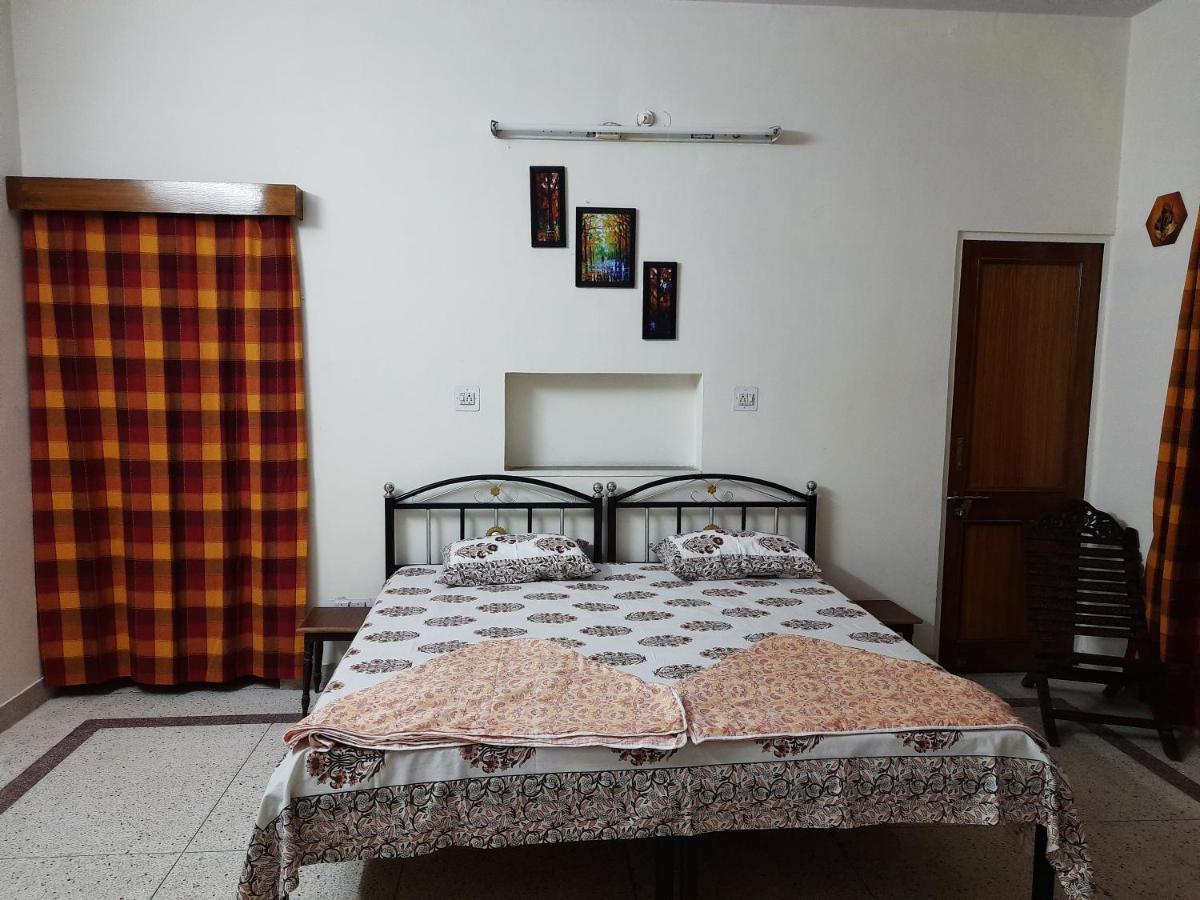 Aashirwad Trio Jaipur Homestay - Housity