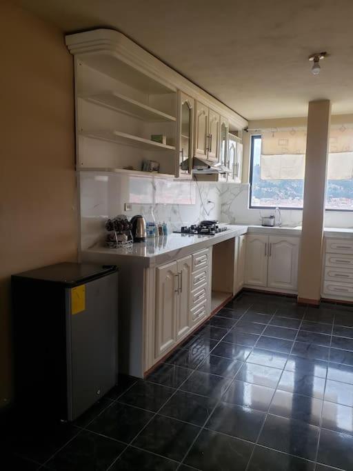 Departamento de 3 habitaciones, con parqueo gratis - Housity