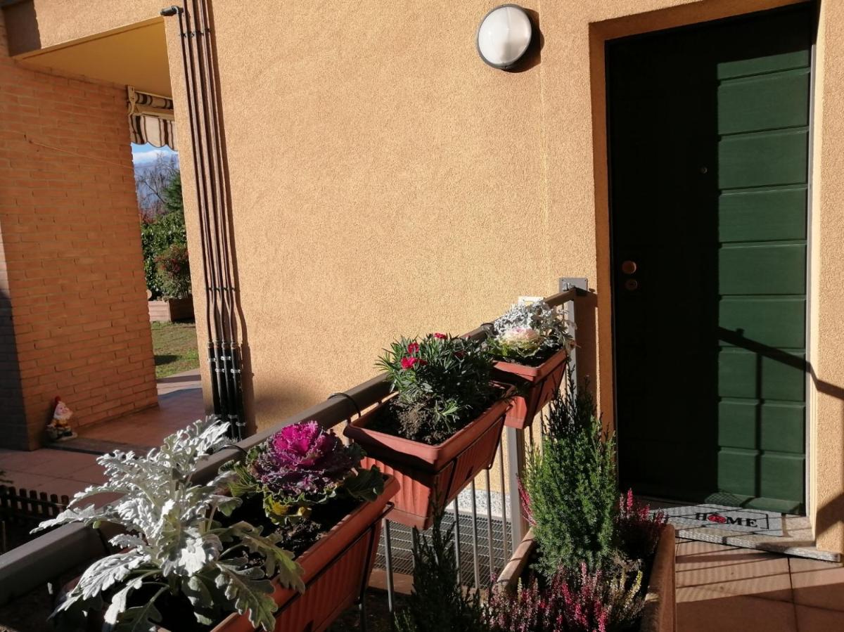 A Due Passi dal Lago - Housity