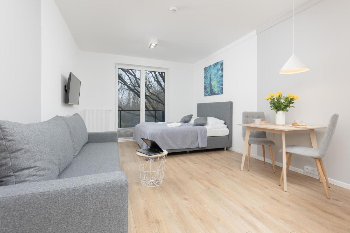 Metro Bielany Apartments with Parking by Noclegi Renters - Housity