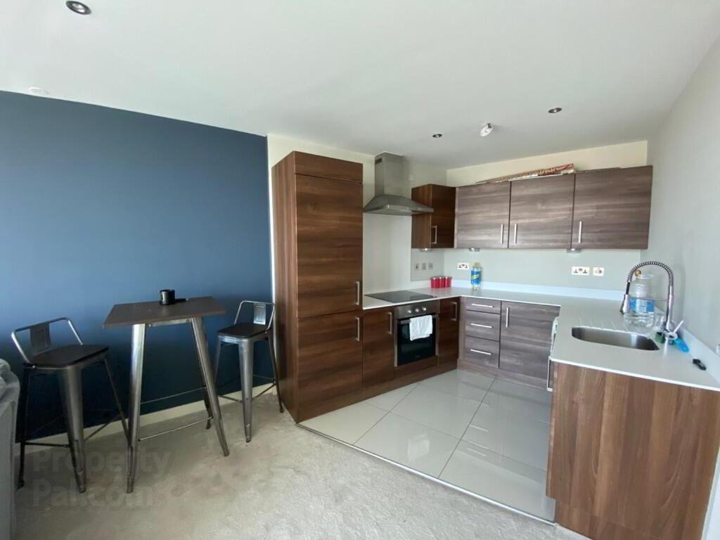 Obel Tower Luxury Apartment, Belfast City Centre - Housity