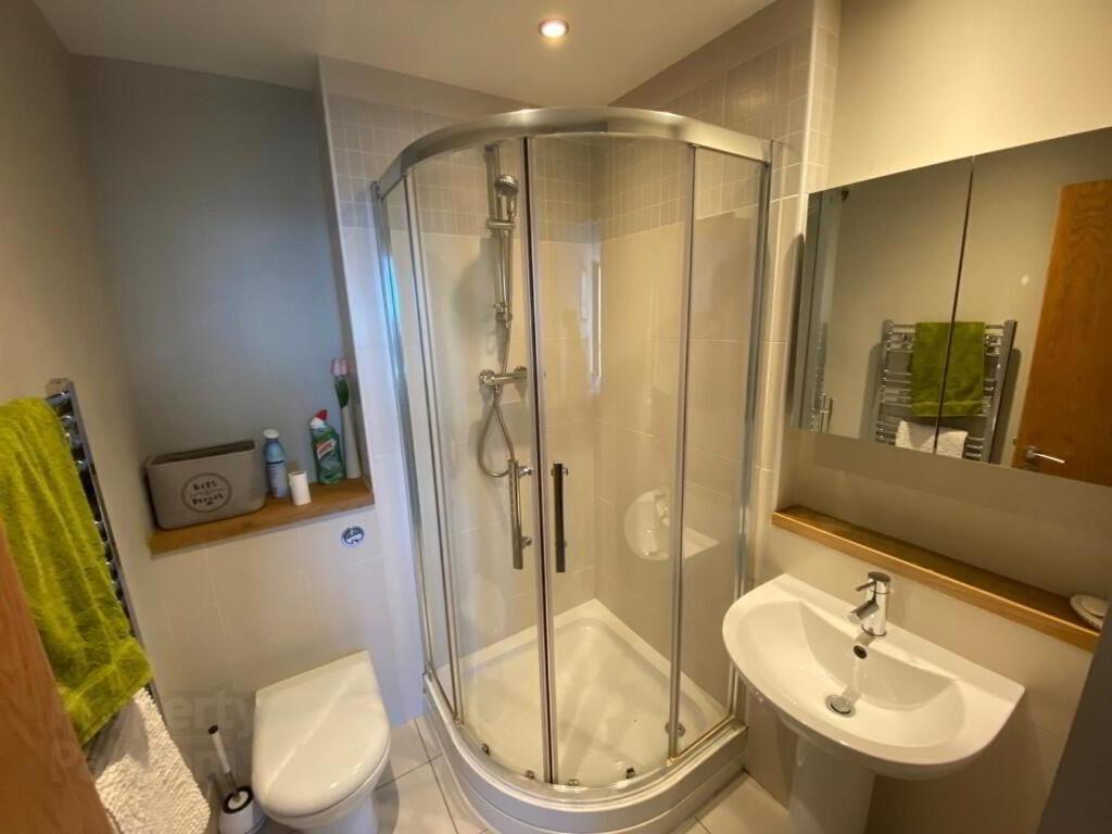 Obel Tower Luxury Apartment, Belfast City Centre - Housity