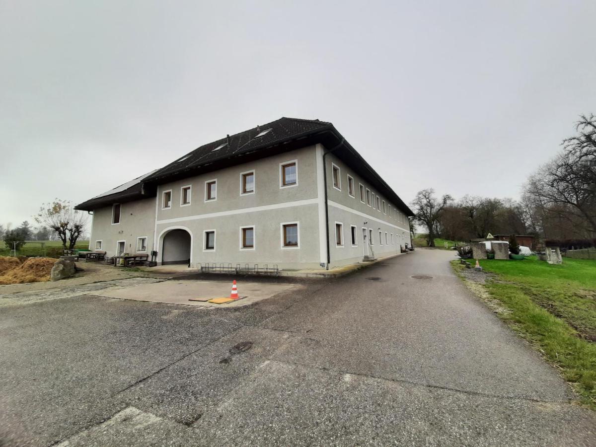 Suitetrails - Schöne Wohnung am Bauernhof