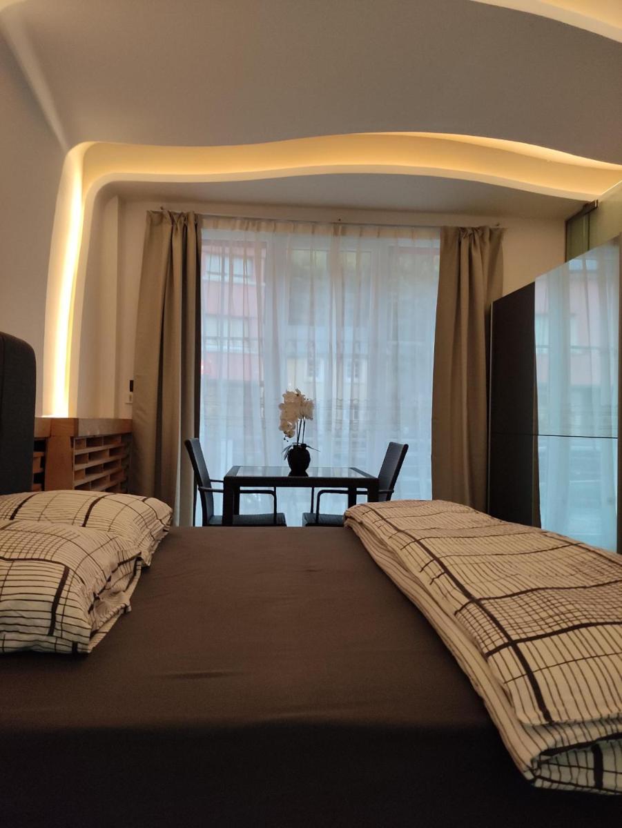 CHEZ WL - Housity
