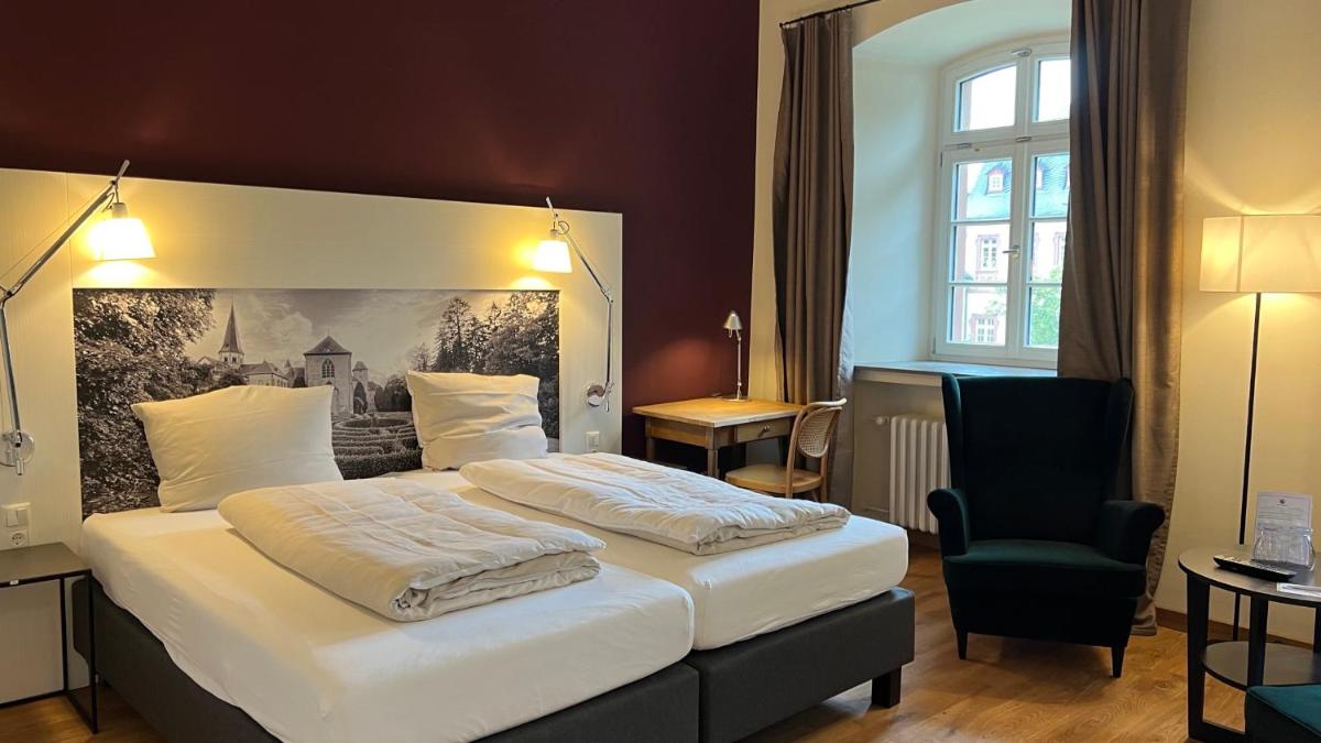 Kloster Steinfeld Gästehaus - Housity