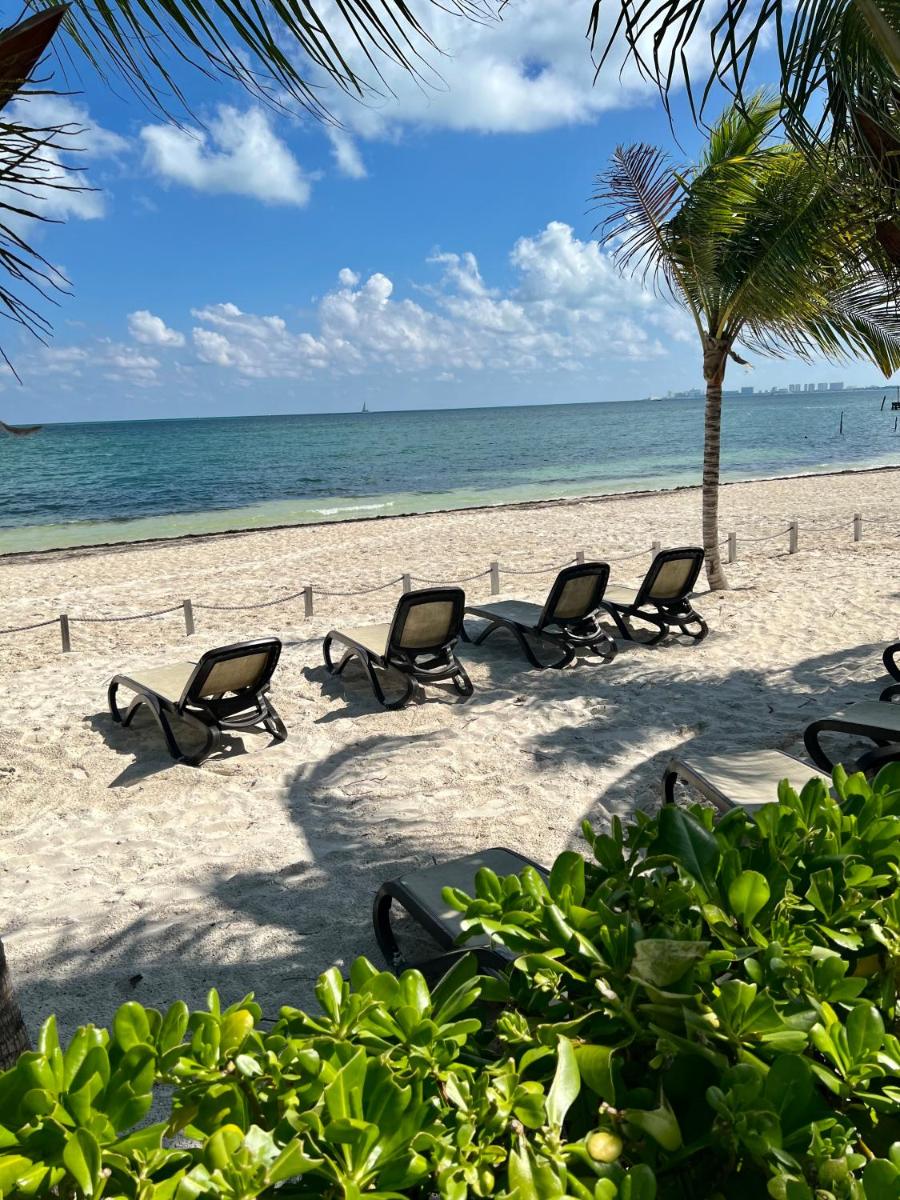 Beachfront Loft Amara Cancun - Hizvo