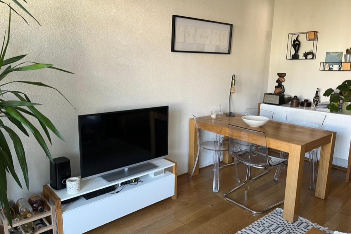 Charming 60m with balcony in Bordeaux - Housity