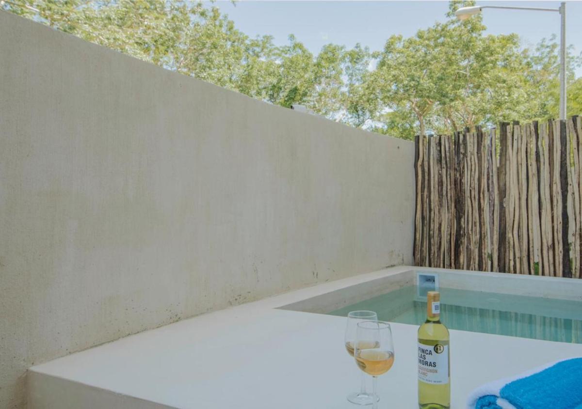 Suitetrails - Dreamy Tropical Studio In Tulum Plunge Pool, Backyard, Rooftop Pool & Lounge Great Amenities