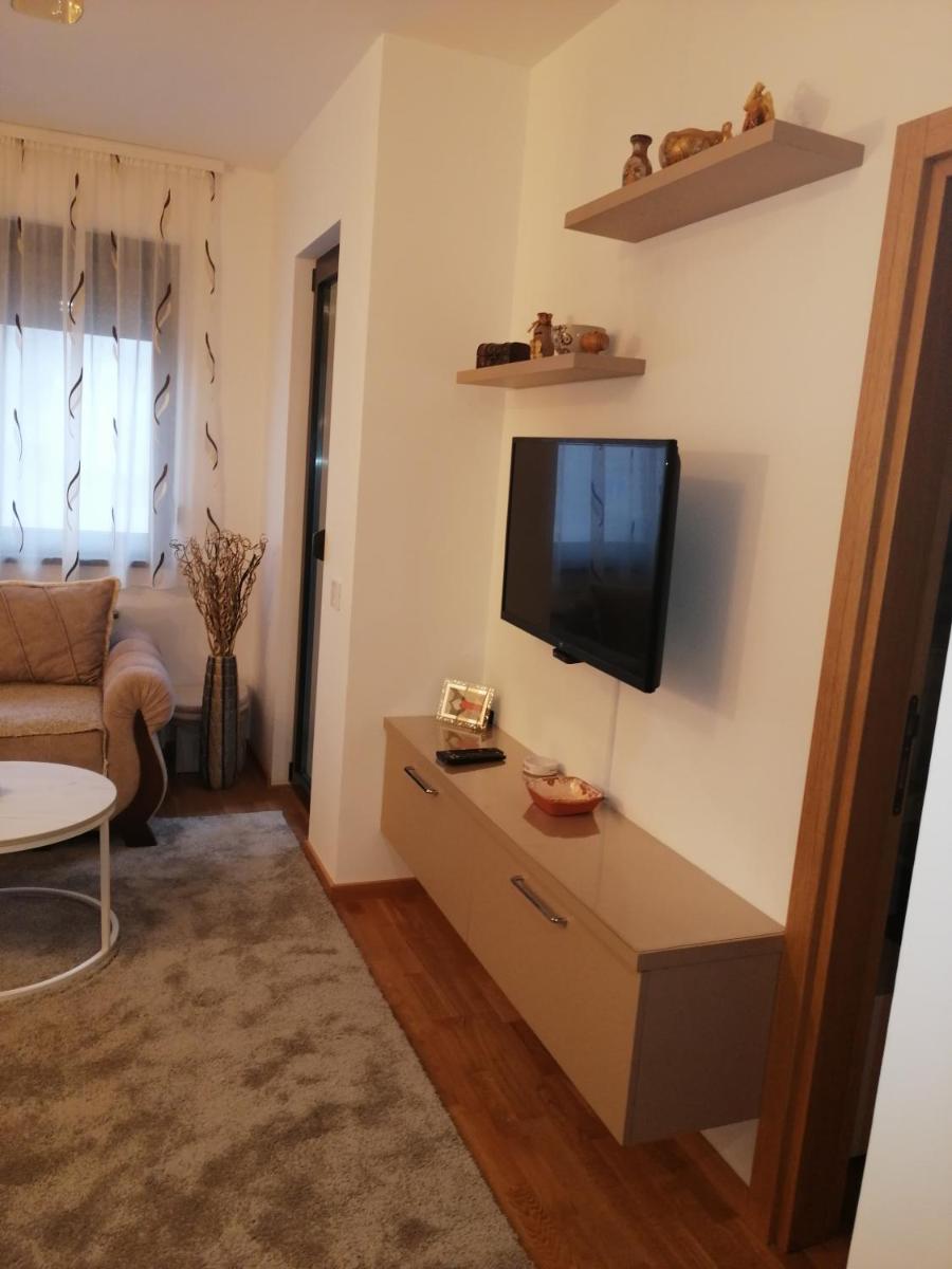 Apartman Tri M - Housity