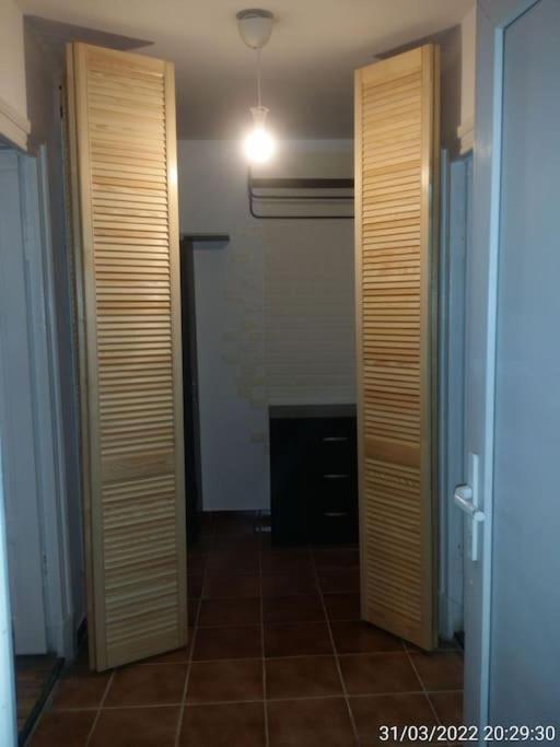 Come HOME - A tiny house in the center of Bucharest - Housity
