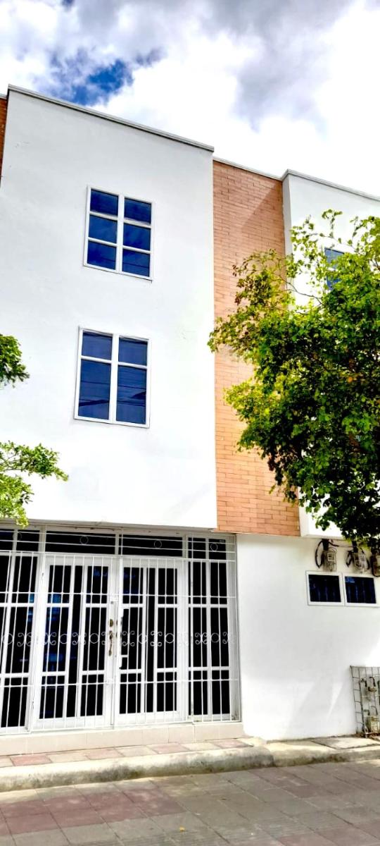 La Marina - Apartamentos Amoblados - Housity