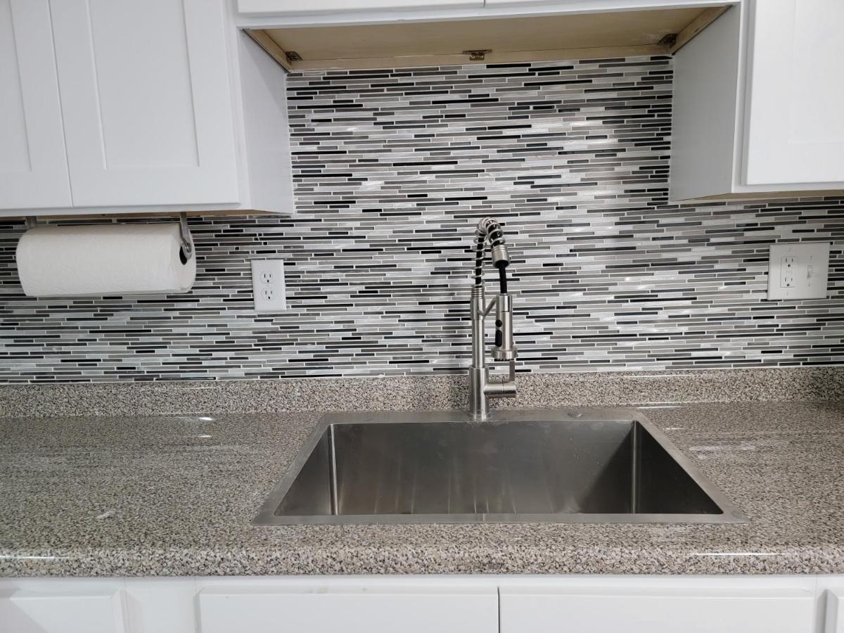 One room for rent shared bathroom and kitchen - Housity