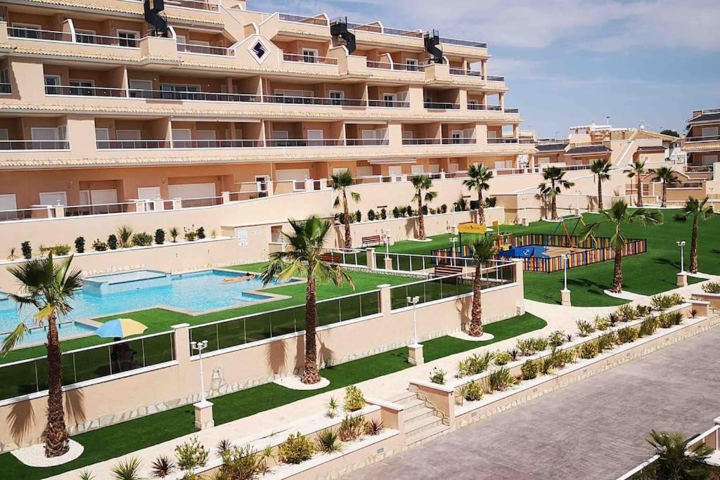 Silver Beach Spain- Torrevieja (Alicante) - Housity