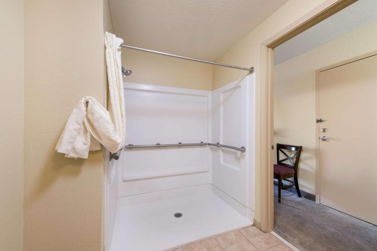Best Western Mountain Lodge At Banner Elk - Housity