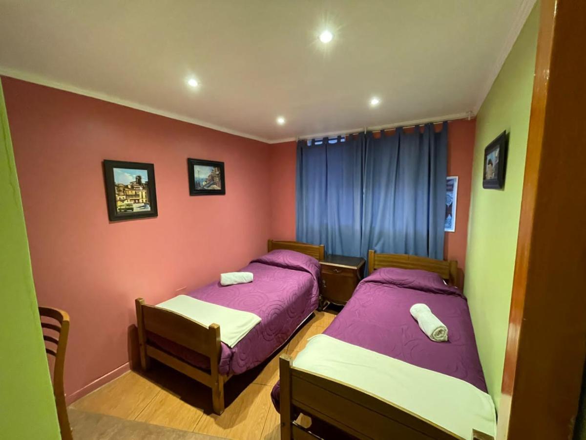 Hostal Recuerdos de Familia - Housity