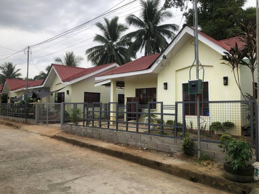 1 BR Staycation near Kidapawan City - Housity