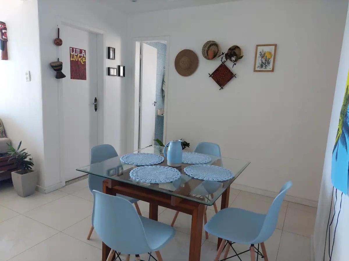 Suíte em apartamento compartilhado, com vista para o mar - Housity