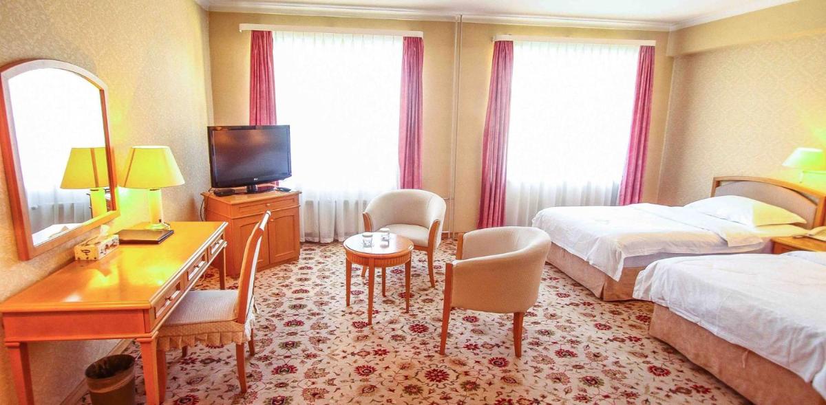 Continental Hotel - Housity