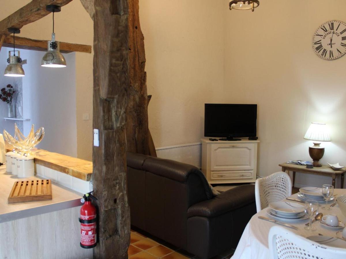 Gîte Suaux, 4 pièces, 6 personnes - FR-1-653-128 - Housity