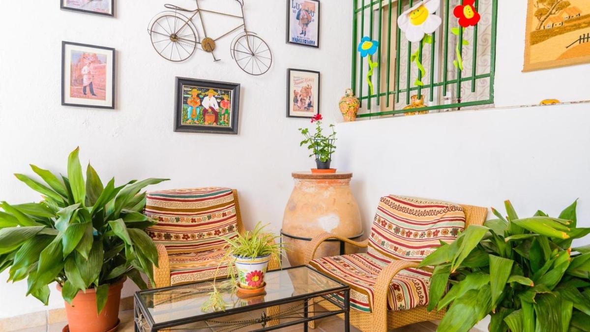 Vivienda Rural Pepe el del Aceite Trasmulas by Ruralidays - Housity