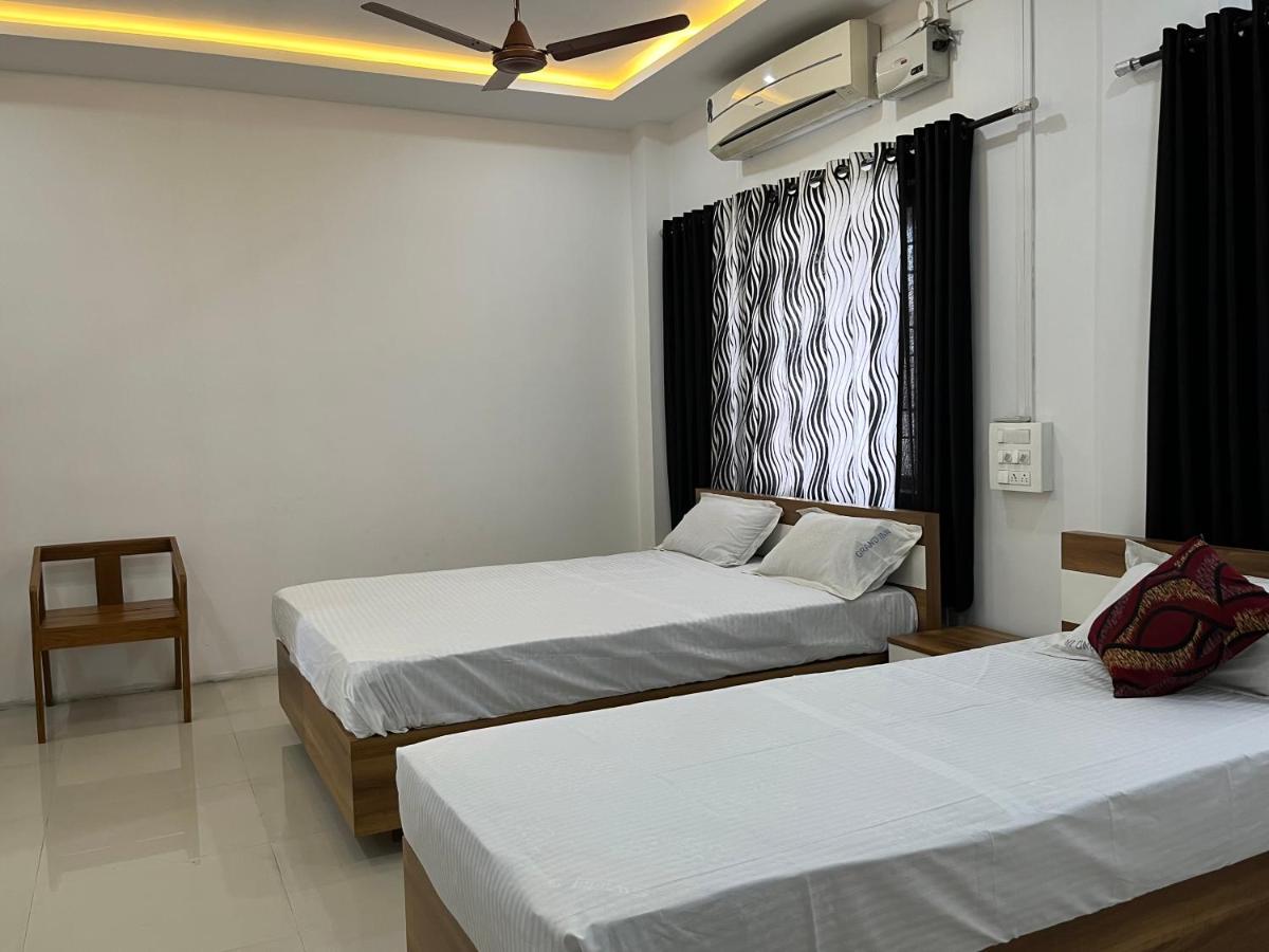 The Grand Inn - Housity