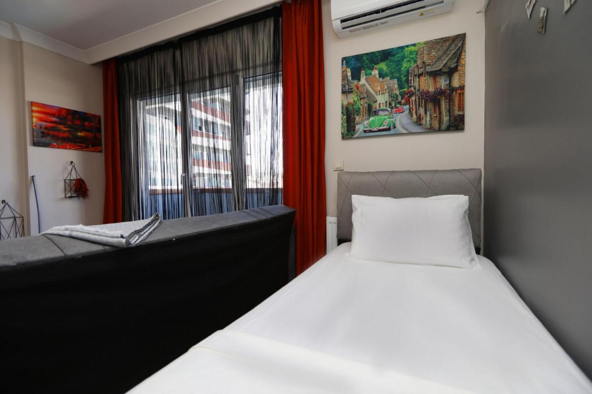 Studio Flat with S - Housity
