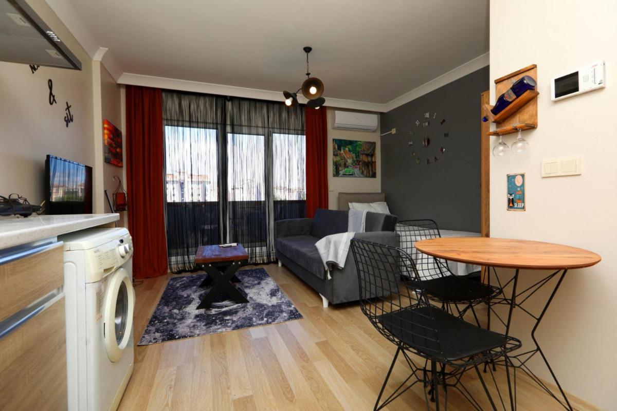 Studio Flat with S - Housity