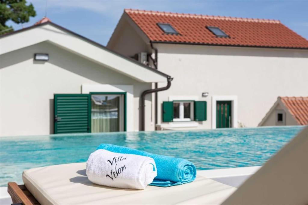 Villa Velon - Housity