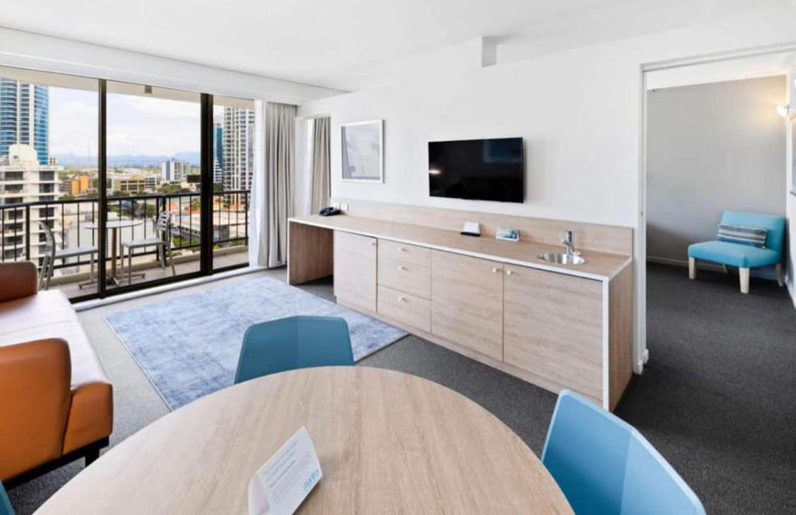 Luxury apartment & Ocean View in Surfers Paradise - Housity