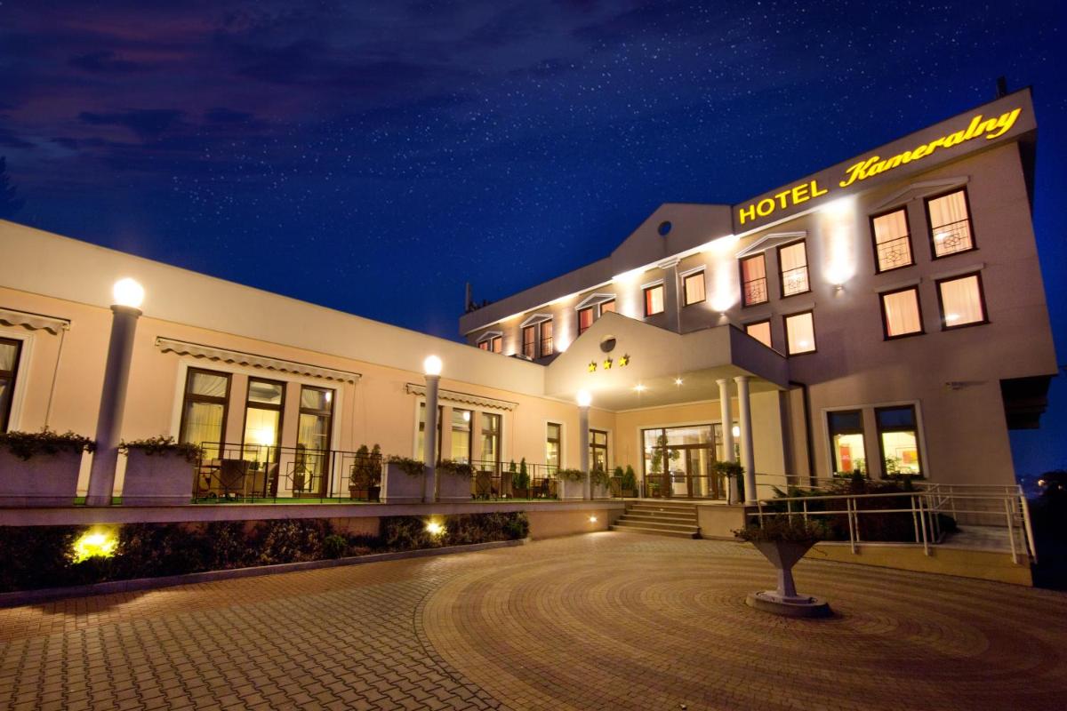Hotel Kameralny - Housity