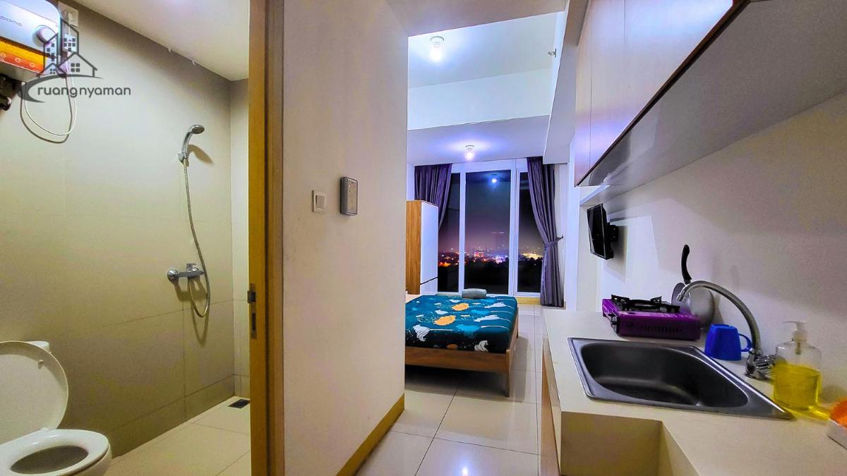 Anggun Room at TreePark Apartment Serpong BSD - Housity