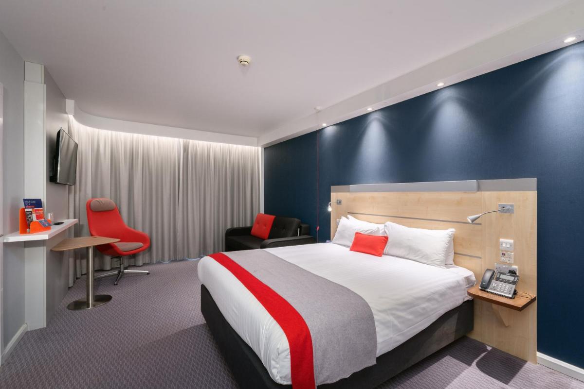 Holiday Inn Express Burnley M65 Jct 10, an IHG Hotel - Housity