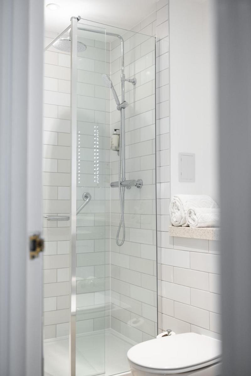 Miller & Carter Heaton Chapel by Innkeeper's Collection - Hizvo