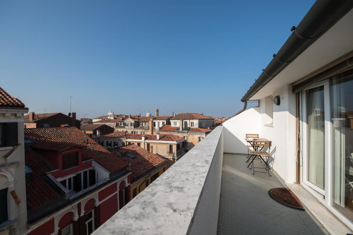 Savoia e jolanda Apartments - Housity