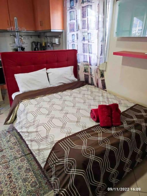 Spacious private rooftop studio, mountain and sea view - Housity