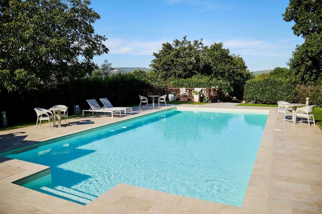 Villa Tuscan Prestige 25 ospiti Piscina Jacuzzi - Housity