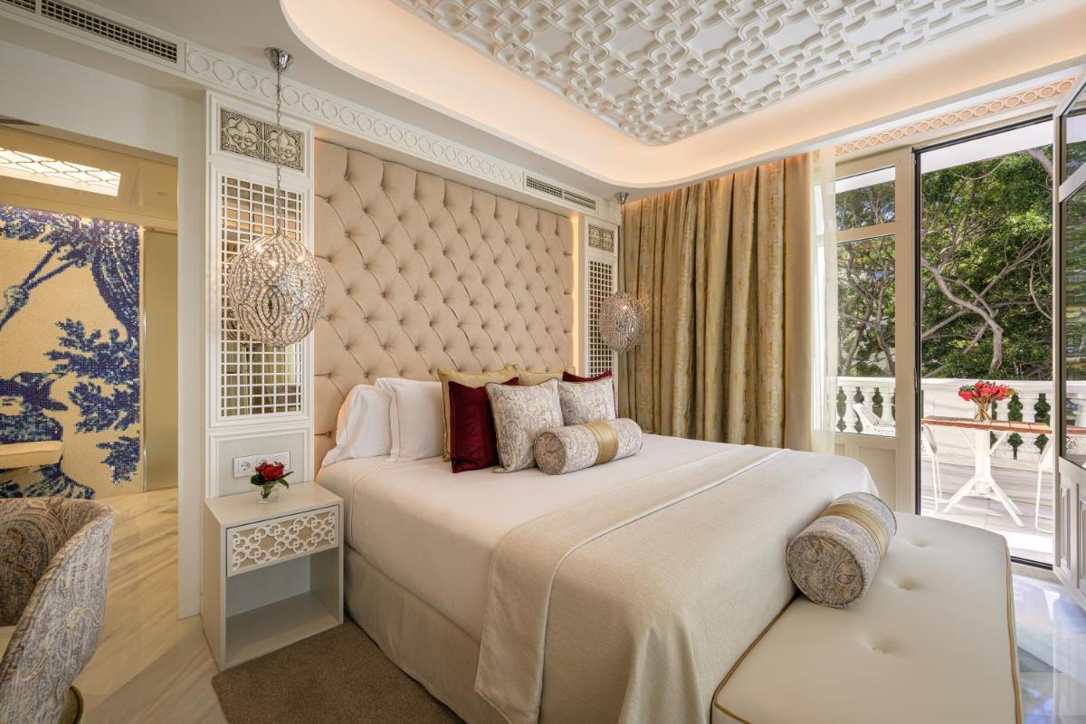 Cama o camas de una habitación en Gran Hotel Miramar GL