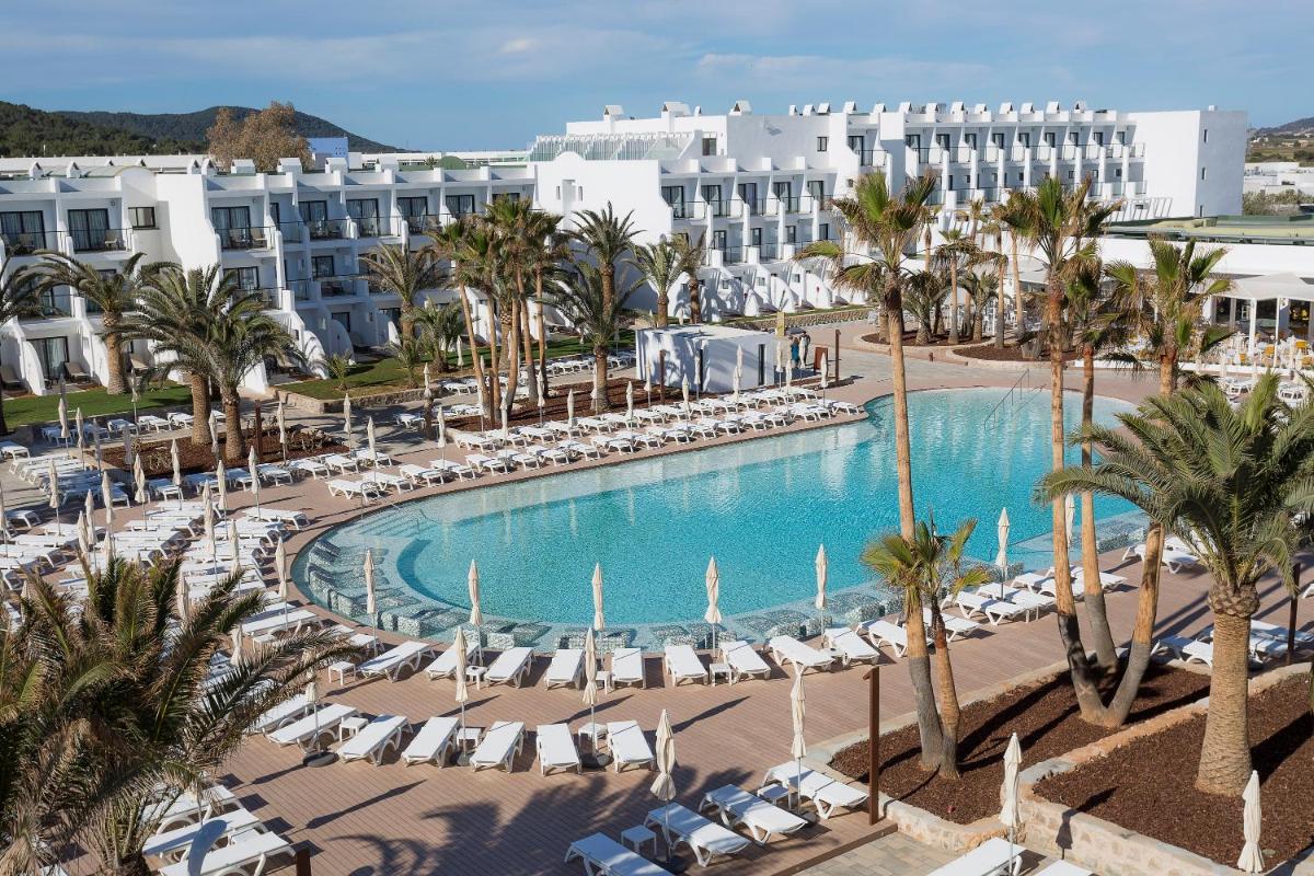 Piscina en o cerca de Grand Palladium White Island Resort & Spa - All Inclusive