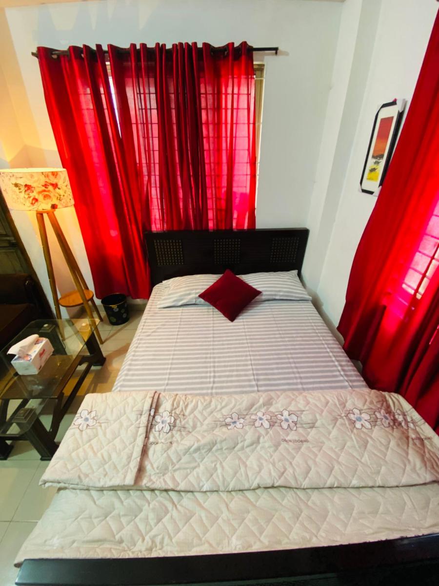 Cozy Budget Friendly Ac Room (Non Attached) - Housity