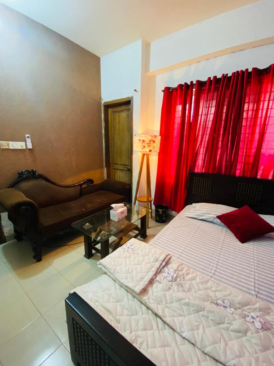 Cozy Budget Friendly Ac Room (Non Attached) - Housity